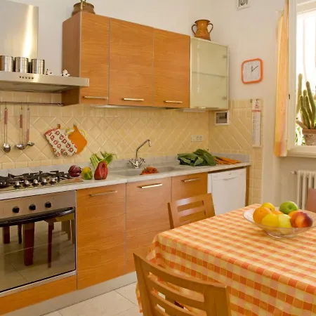 Locazione Turistica Lidia *